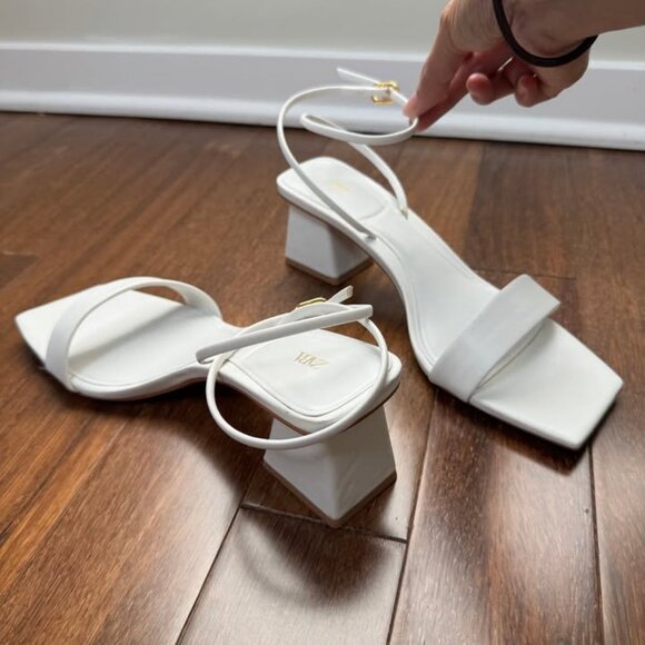 White Zara block sandals with Straps - Size 7.5 - Picture 2 of 5